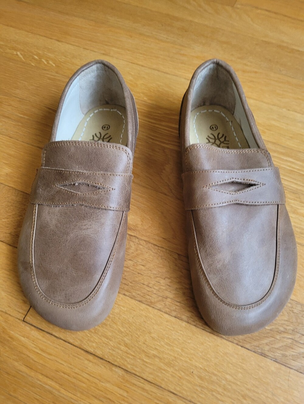 New! Earhing Harmony Barefoot Penny Loafers